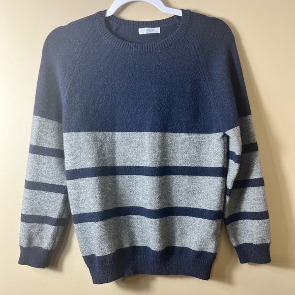 Boys Long Sleeve Striped Knit Crewneck Pullover Sweater Navy Blue Small Medium - Picture 2 of 7